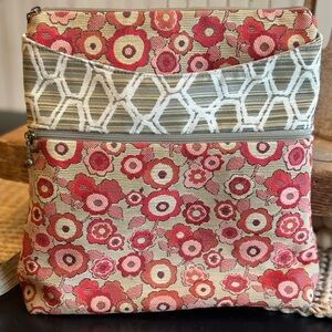 Maruca crossbody
